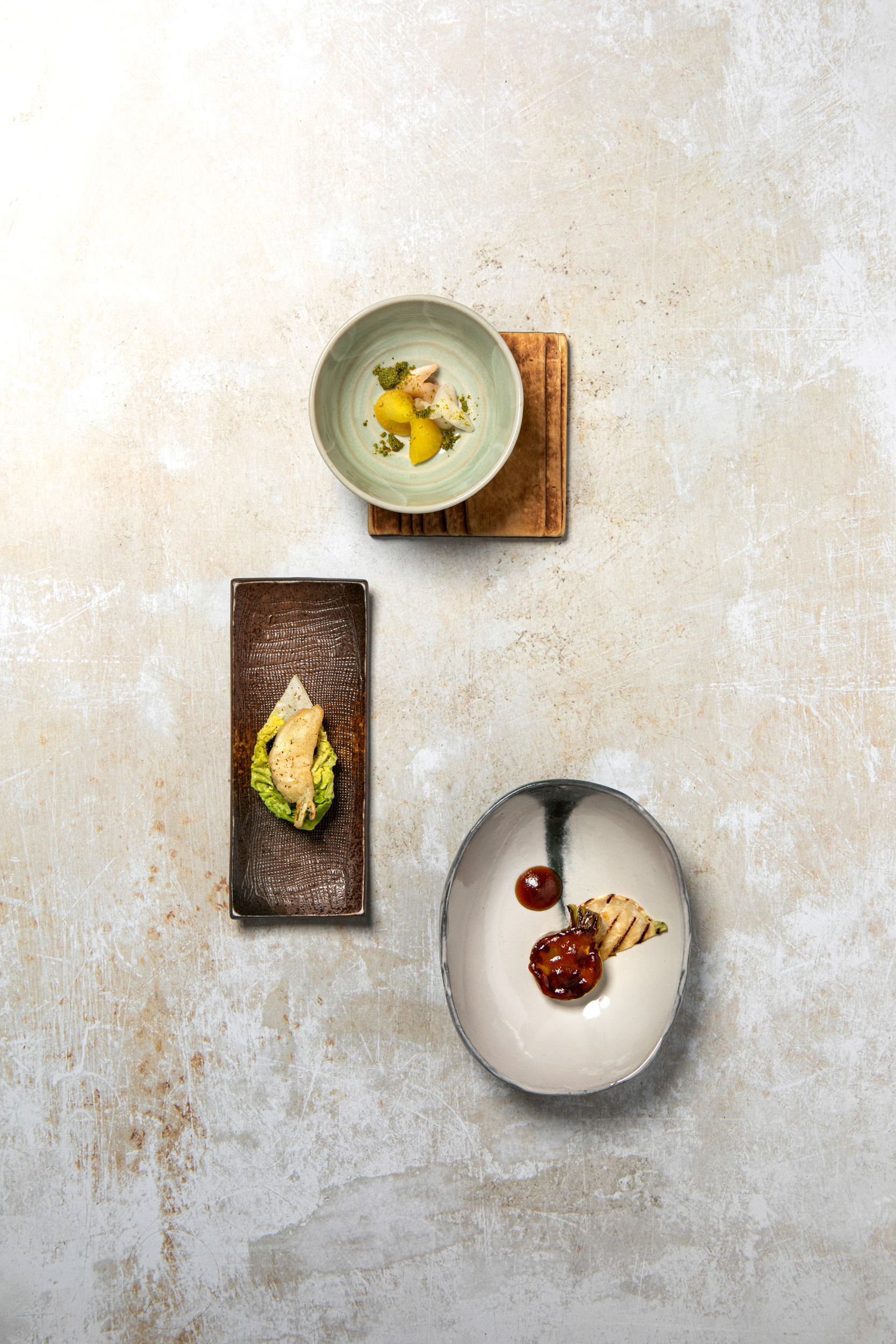 Photographie culinaire sur fond peint inspiré de l’estampe japonaise – restaurant étoilé Blois